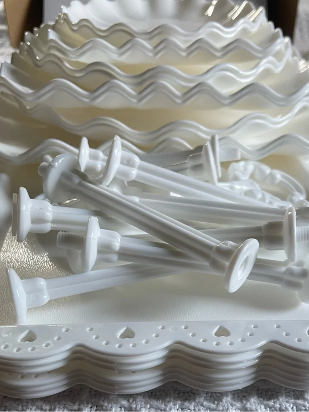 White Scalloped 3-Tier Dessert Stand & Tray Set for Parties
